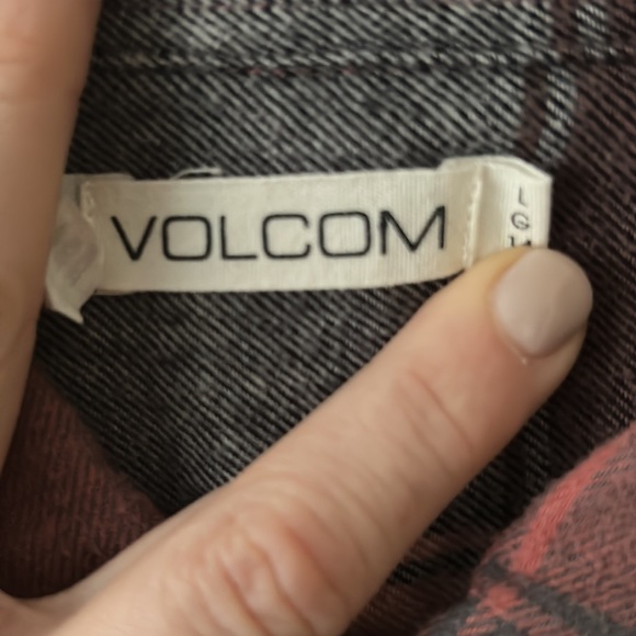 Volcom Plaid Button Down - Picture 2 of 3